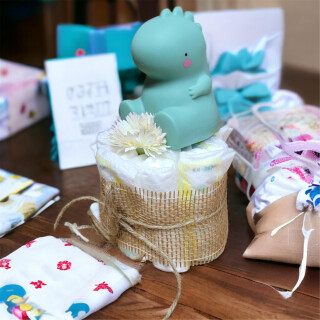 Windeltorte S mit Nachtlicht Dino